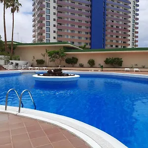 https://tenerife-beach-apartment-adeje.adeje-hotels.com